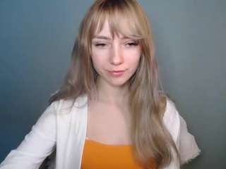 lucialittle webcam model stream image