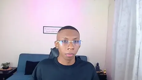 Miilo18 webcam model stream image