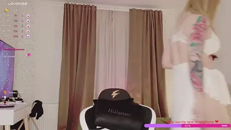 _rose_monarch_ webcam model stream image