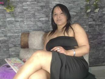 Danna-Paolaa webcam model stream image