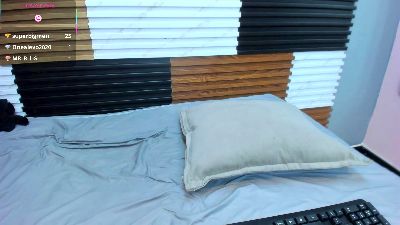 LiamShelby webcam model stream image