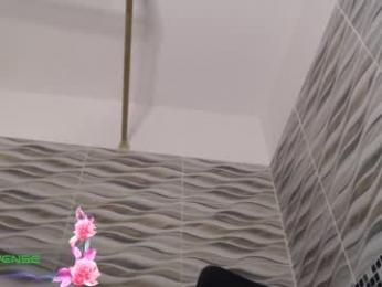 khloe33 webcam model stream image