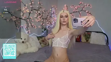 kris_art webcam model stream image