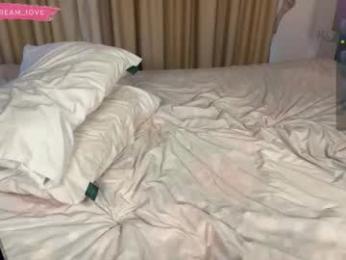 elenalooove webcam model stream image