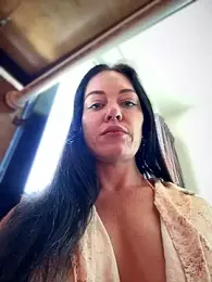 LilliThelo webcam model stream image