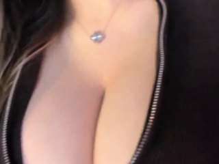 akura011 webcam model stream image