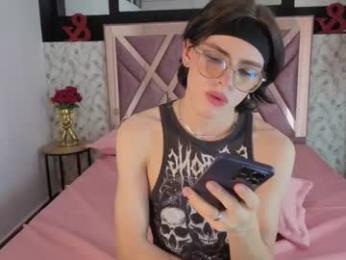 mysterius_boy webcam model stream image