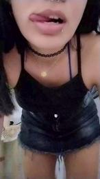 NadiaGzz webcam model stream image