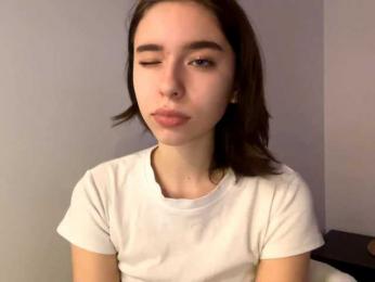 EvonneHeally webcam model stream image