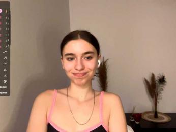 EvonneHeally webcam model stream image