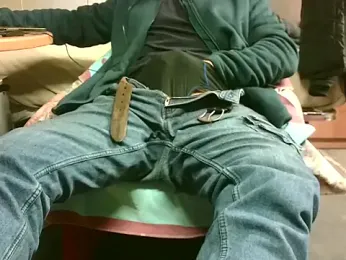 Giulio35_Pika webcam stripchat model stream image