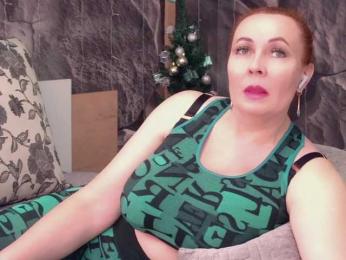 IrennaShine webcam bongacams model stream image