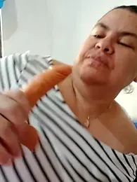 yaneth_ webcam model stream image