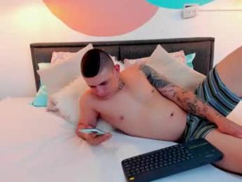 emiilymanson_ webcam model stream image