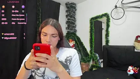 Almaazz webcam model stream image