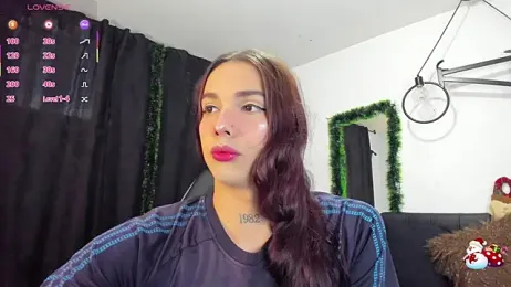 Almaazz webcam model stream image