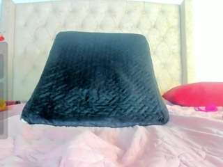 monthblack webcam model stream image