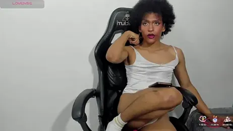 Mystt_Hunters webcam model stream image