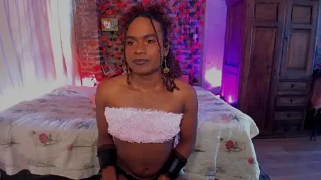 LaGoldenBitch webcam model stream image