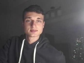 london_tomy webcam model stream image