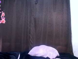 sweetass-18 webcam model stream image