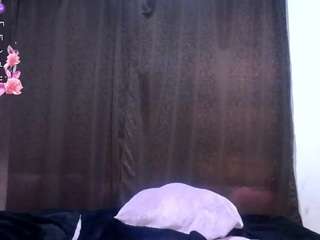 sweetass-18 webcam model stream image