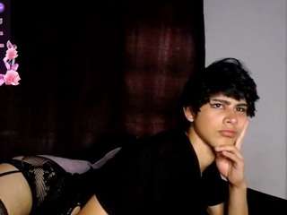 sweetass-18 webcam model stream image