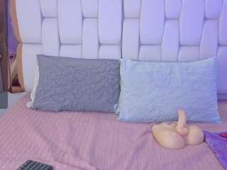 valkiria-moore webcam model stream image