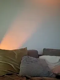 Luna_Veil webcam model stream image