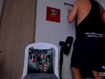 cloudy_pigdude webcam model stream image