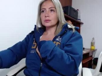 emmahenderson webcam model stream image