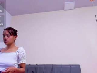 hollyhendriix webcam model stream image