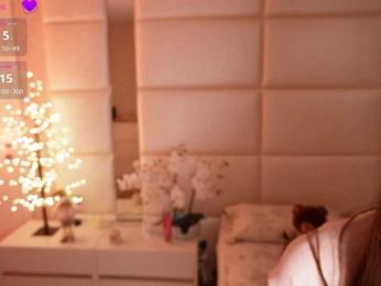 LilyColins webcam model stream image