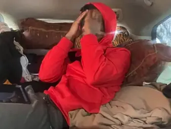 SlimeCrownzOut5 webcam model stream image