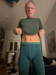 SexyLeon8 webcam model stream image