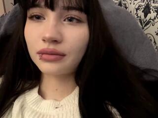 Samira Sieger webcam model stream image