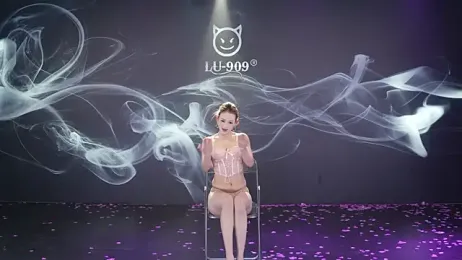 LU-909 webcam stripchat model stream image