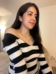 saori_10 webcam model stream image