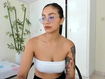 ASIAM_BRUNET webcam model stream image