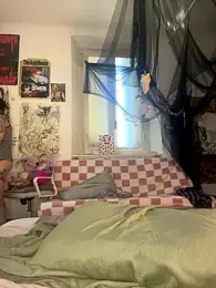 giuli_zerozero webcam model stream image