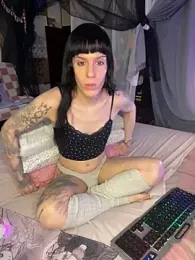 giuli_zerozero webcam model stream image