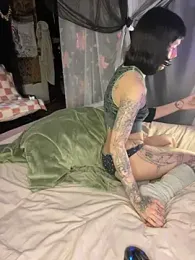 giuli_zerozero webcam model stream image