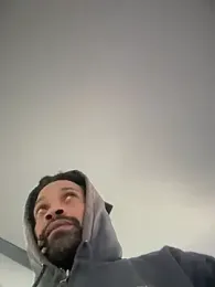 2HandsLong webcam model stream image