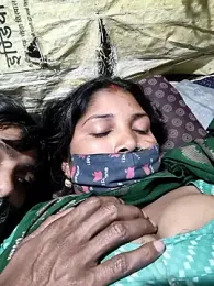 Indiandesicouple155 webcam model stream image