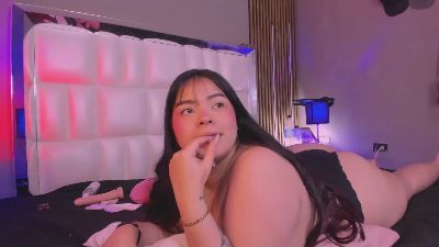 xcharlotte_ webcam model stream image