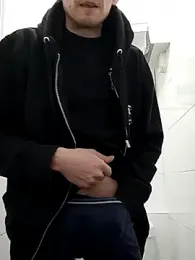 CrookedBunk3527 webcam model stream image