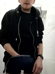 CrookedBunk3527 webcam model stream image