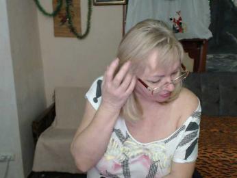 EvelynLoveShy webcam model stream image