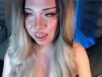 RebecaNextToYou webcam model stream image