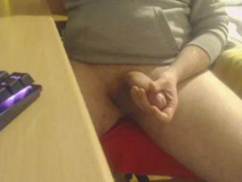 Kratos_mad webcam model stream image